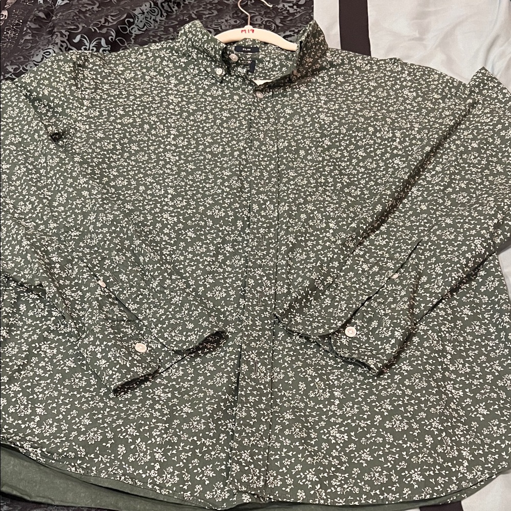 J. Crew Men’s Olive Floral Slim Fit Shirt, very stylish, nice, size, size XL